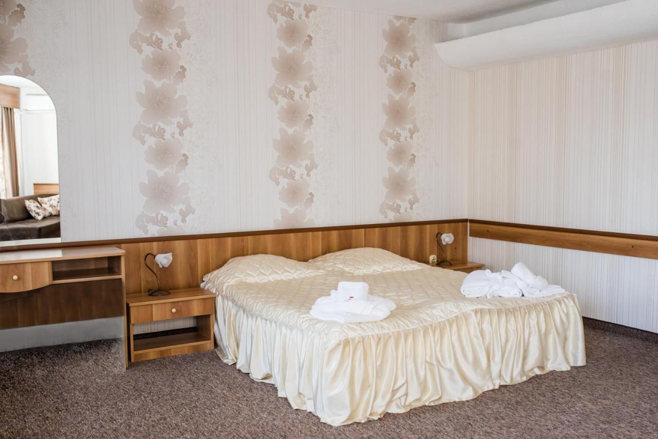 Хотел Казанлък Luaran gambar